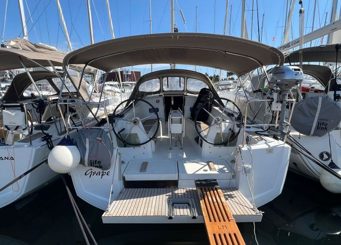 Jeanneau Sun Odyssey 349 Grape