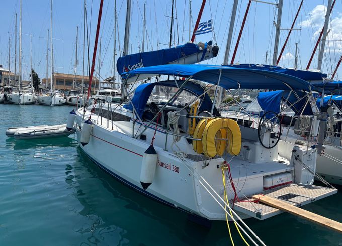Jeanneau Sun Odyssey 380 Sunsail 22
