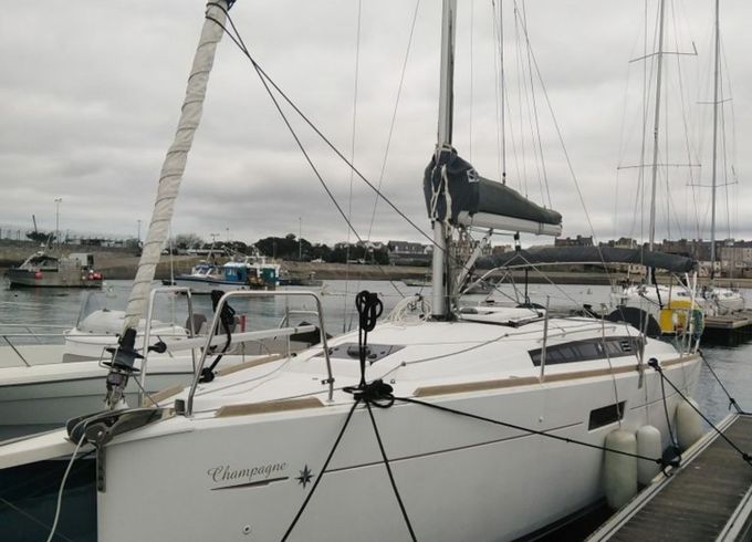 Jeanneau Sun Odyssey 349 Champagne