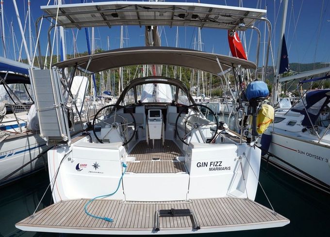 Jeanneau Sun Odyssey 389 Gin Fizz