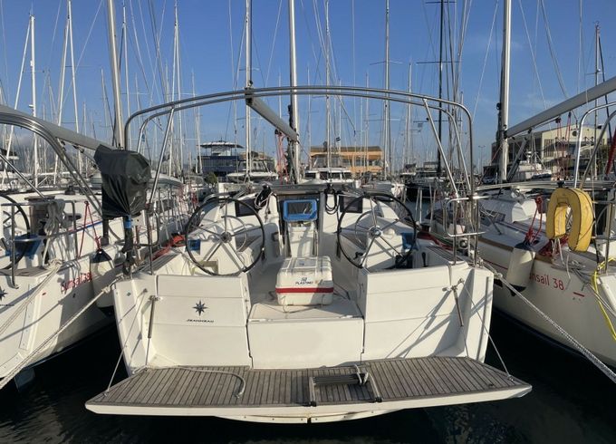 Jeanneau Sun Odyssey 389 Sunsail 20