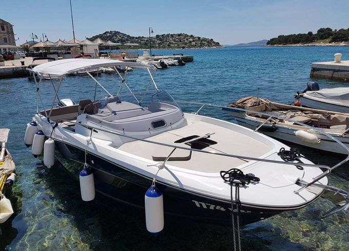 Jeanneau Cap Camarat 7.5 Charlie