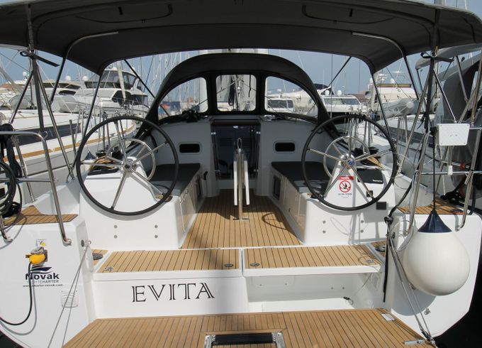 Jeanneau Sun Odyssey 380 Evita