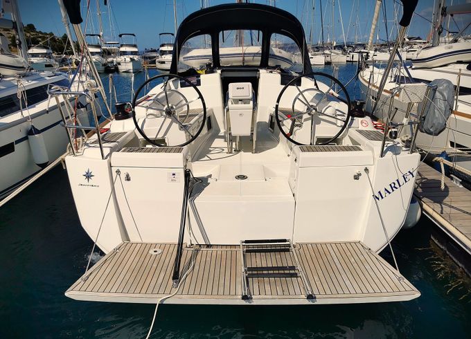 Jeanneau Sun Odyssey 419 Marley