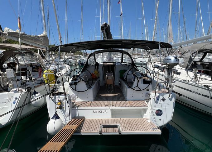 Jeanneau Sun Odyssey 380 Sinki Jr.