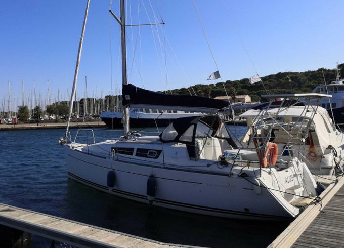 Jeanneau Sun Odyssey 30i Alize