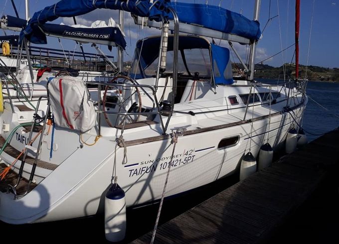 Jeanneau Sun Odyssey 42 i Taifun