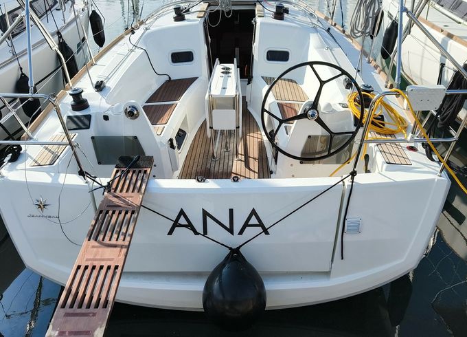 Jeanneau Sun Odyssey 349 Ana