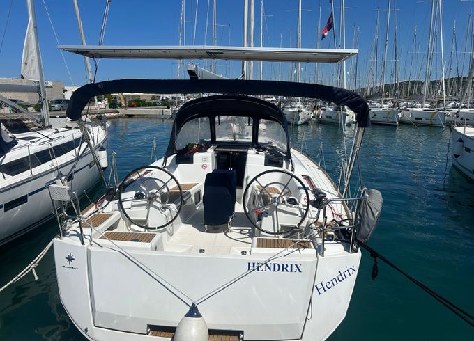 Jeanneau Sun Odyssey 419 Hendrix