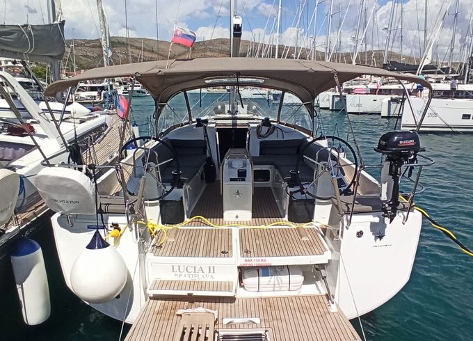 Jeanneau Sun Odyssey 440 Lucia 2
