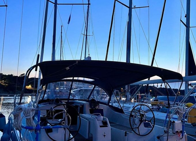 Jeanneau Sun Odyssey 410 Lucia