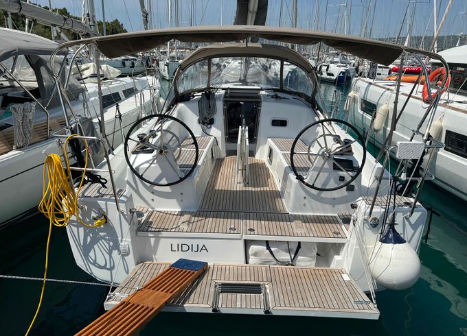 Jeanneau Sun Odyssey 380 Lidija