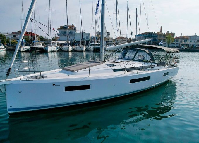Jeanneau Sun Odyssey 440 Black Bird