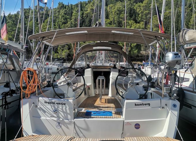 Jeanneau Sun Odyssey 389 Tequila Sunrise