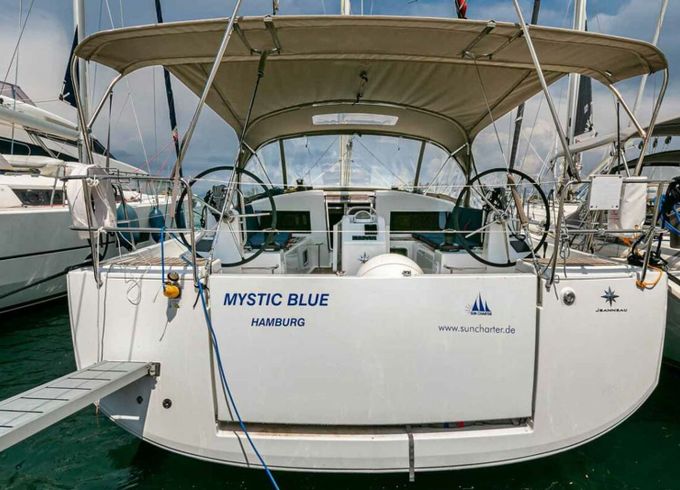 Jeanneau Sun Odyssey 440 Mystic Blue