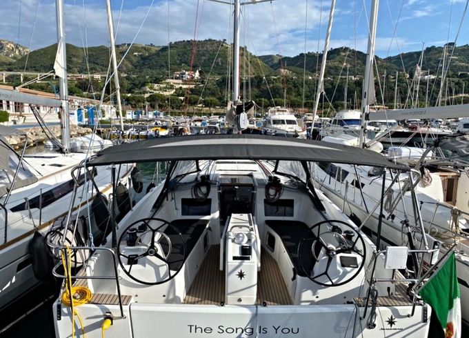Jeanneau Sun Odyssey 410 The Song Is You