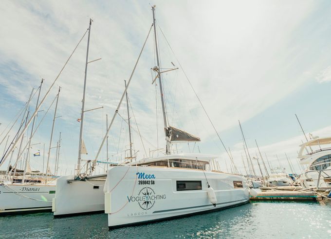 Lagoon 40 Meea