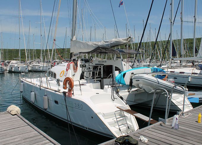 Lagoon 380 Xenia