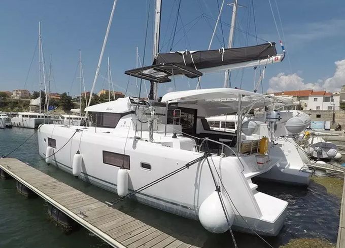 Lagoon 42 Albion