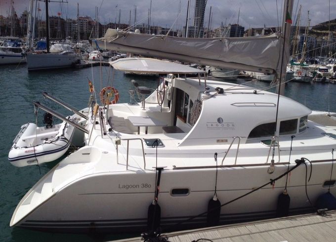 Lagoon 380 Vijaru
