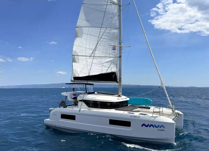 Lagoon 38 Coral