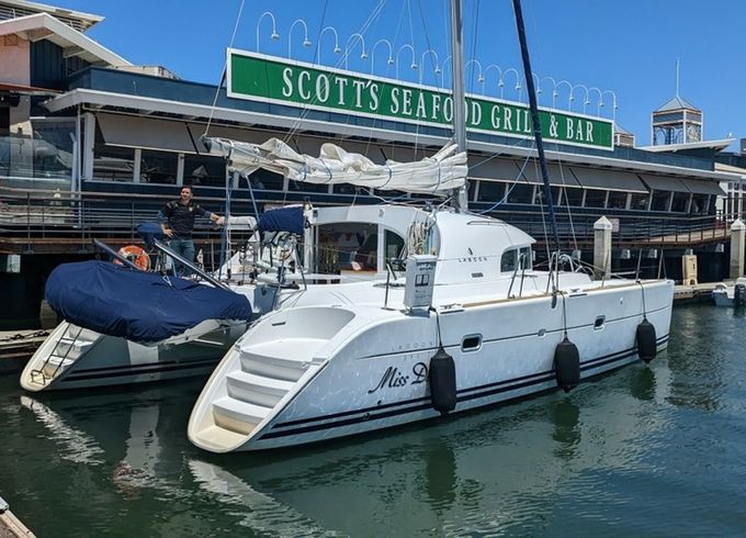 Lagoon 380 Miss Diva