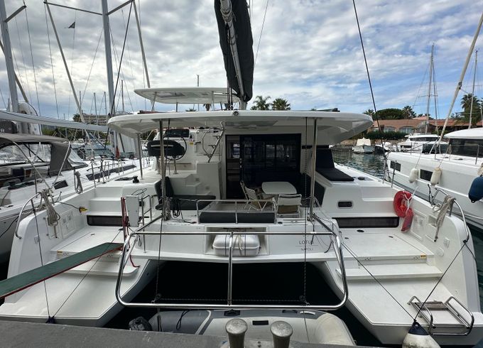 Lagoon 42 Lotus