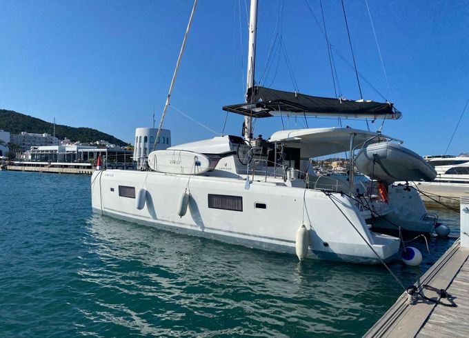 Lagoon 42 Mares
