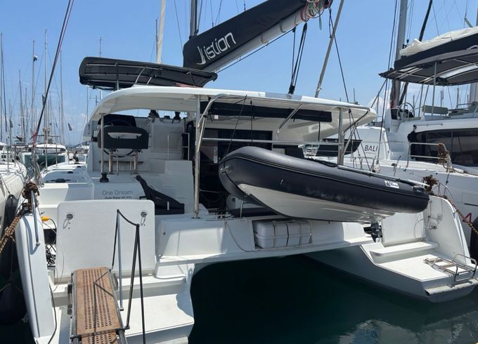Lagoon 42 One Dream
