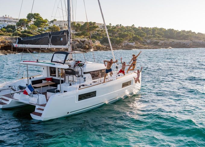 Lagoon 40 Keep Sailing 6