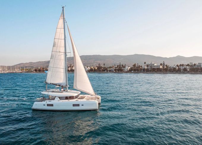 Lagoon 42 Plous