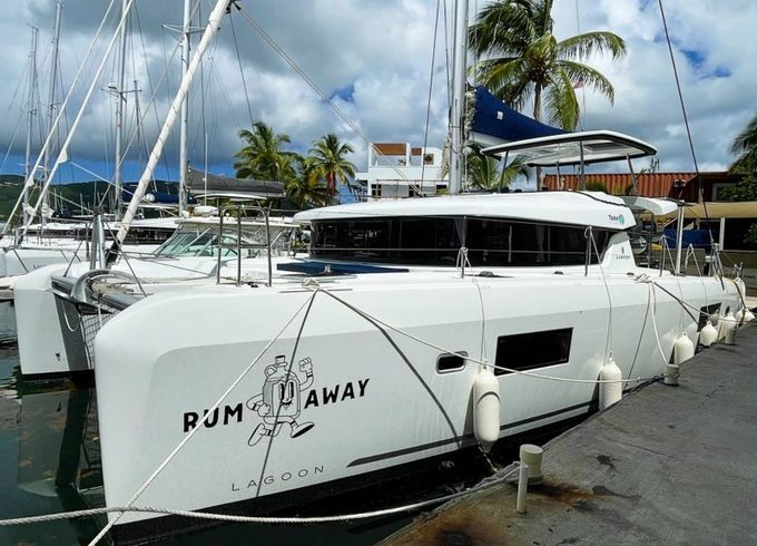Lagoon 42 Rumaway