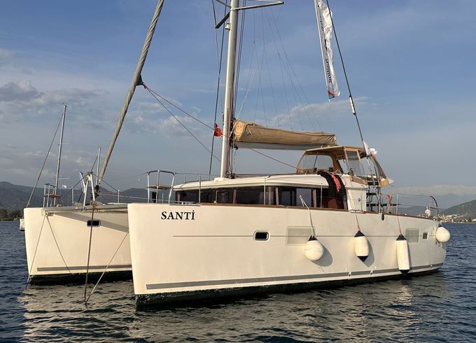 Lagoon 400 Santi