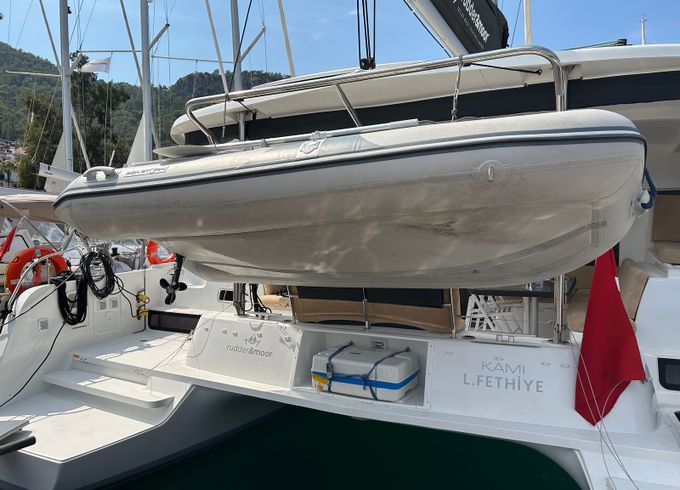 Lagoon 42 Kami