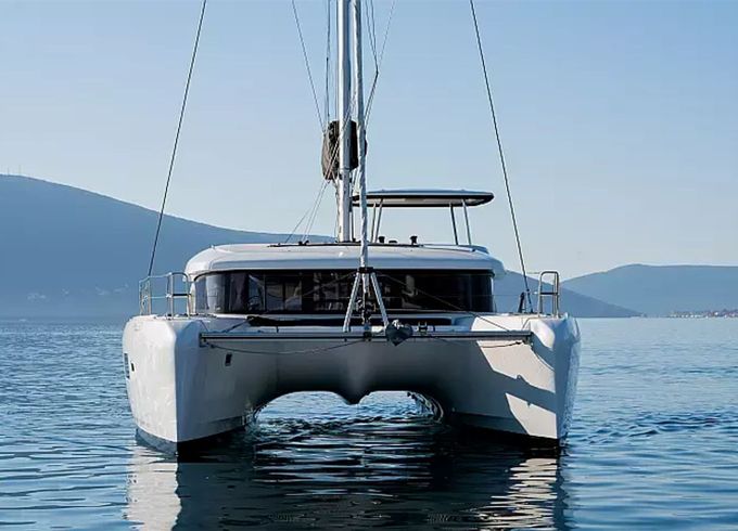 Lagoon 42 Lyubushka