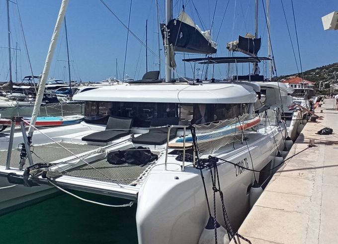 Lagoon 42 Nera
