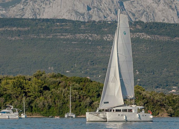Lagoon 400 S2 Elina