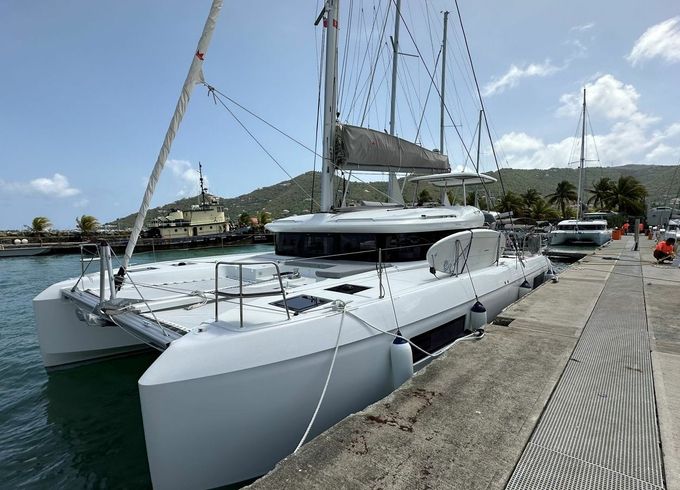 Lagoon 43 Epic Life