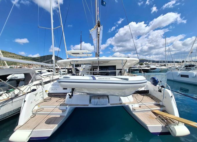 Lagoon 42 Knot On Duty
