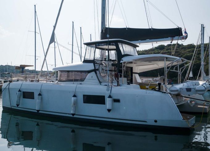 Lagoon 42 Marina 4