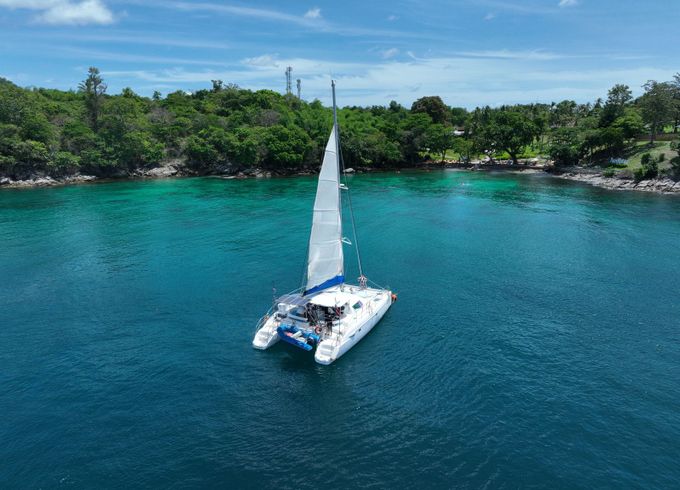 Lagoon 42 Super V