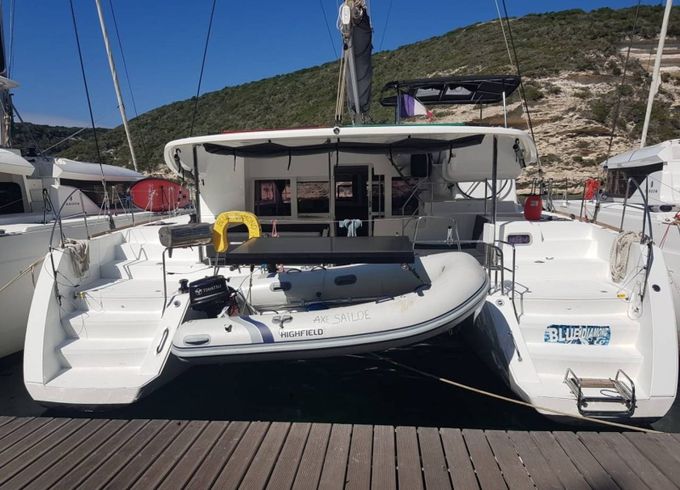 Lagoon 450 S Blue Diamond