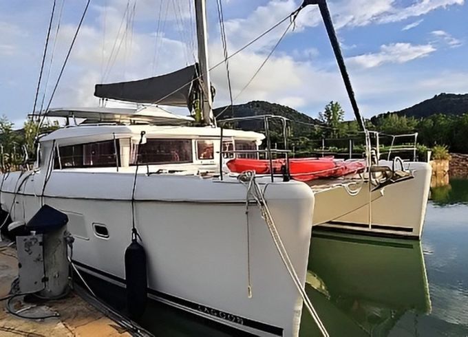 Lagoon 420 Exit Strategy