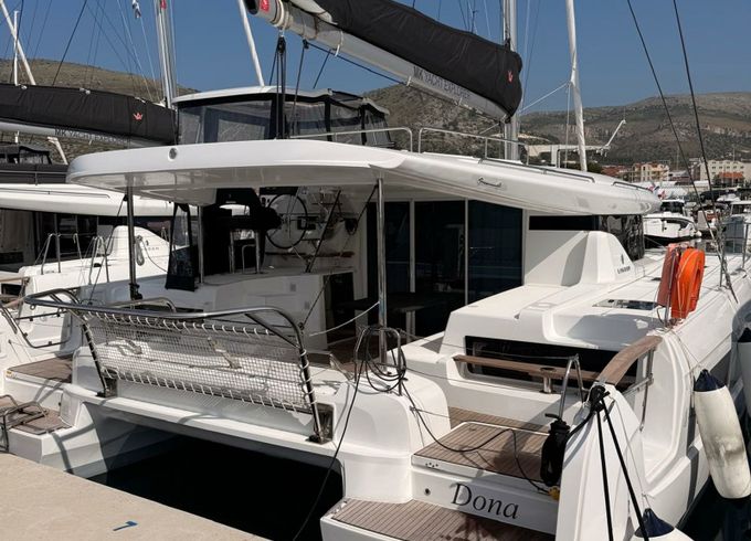 Lagoon 43 Dona