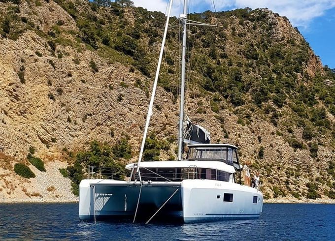 Lagoon 42 Genista 2