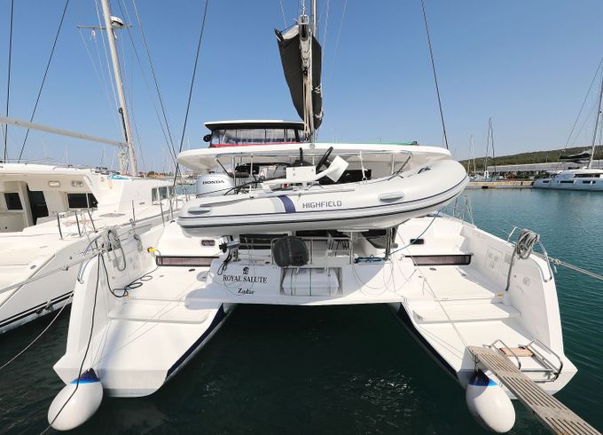 Lagoon 42 Royal Salute
