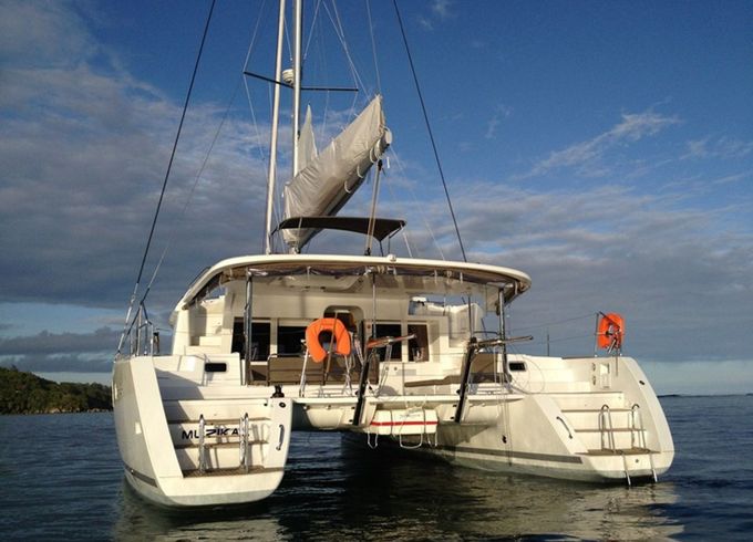 Lagoon 450 Muzikal