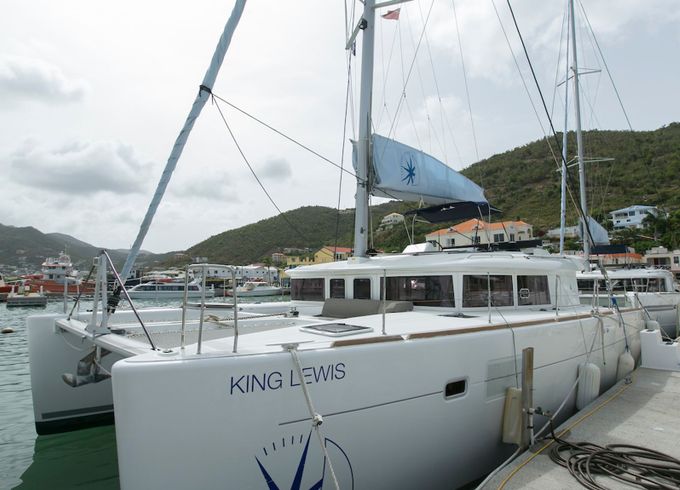 Lagoon 450 F King Lewis