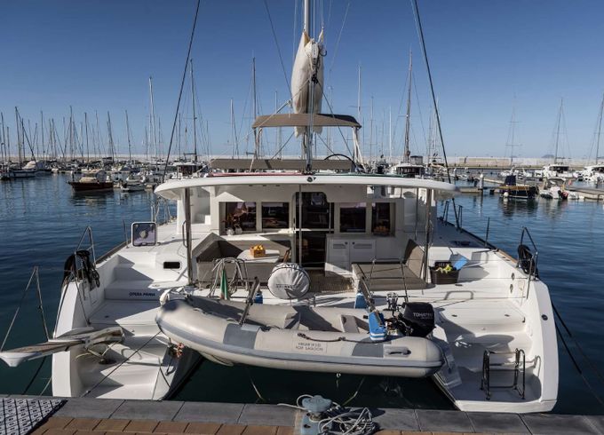 Lagoon 450 F Opera Prima