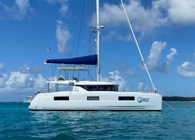Lagoon 46 Island Wings